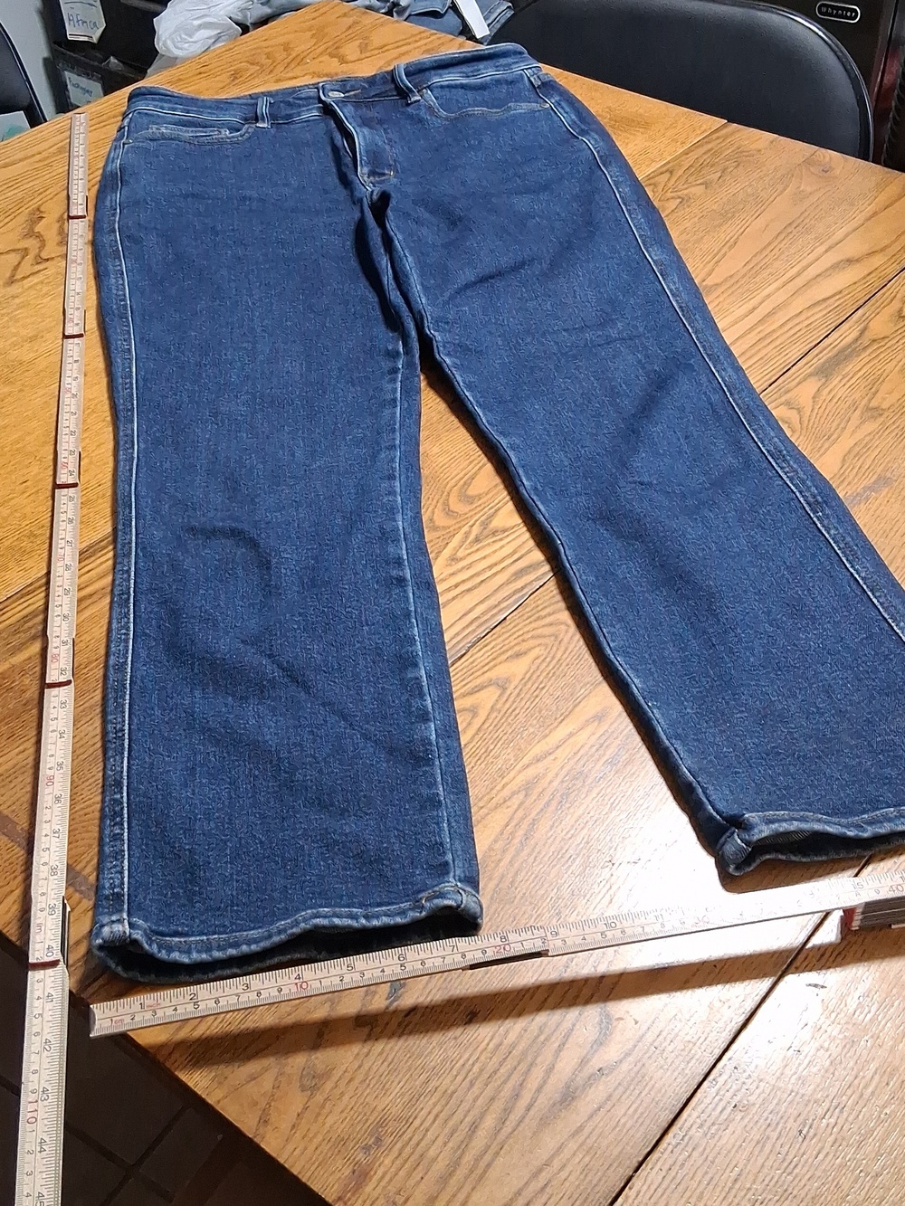 SOLD SOLD   Womens 13 / 31 BLUE STRAIGHT  Denim Preowned Used Pants